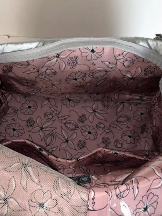 Lug Trolley Duffel Bag Metallic Silver Spacious Travel Bag - Picture 9 of 13